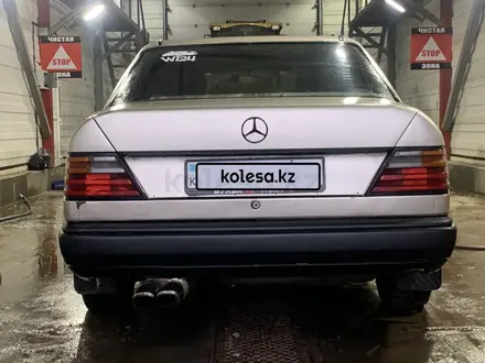 Mercedes-Benz E 200 1989 года за 1 100 000 тг. в Караганда – фото 8