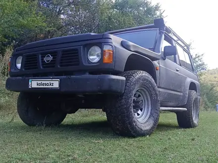 Nissan Patrol 1990 года за 2 500 000 тг. в Есик – фото 7