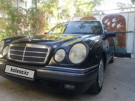 Mercedes-Benz E 230 1996 года за 2 700 000 тг. в Кызылорда – фото 3