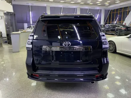 Toyota Land Cruiser Prado Luxe 2022 года за 55 000 000 тг. в Алматы – фото 5