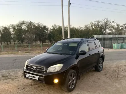 Toyota RAV4 2007 года за 6 900 000 тг. в Атырау – фото 2