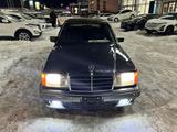 Mercedes-Benz E 230 1992 годаүшін1 350 000 тг. в Караганда – фото 2