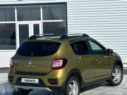 Renault Sandero Stepway 2015 года за 5 300 000 тг. в Актобе – фото 4