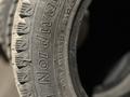 Зимние шипованные резины 195/65R15 за 80 000 тг. в Алматы