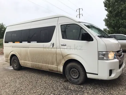 Toyota Hiace 2017 года за 13 000 000 тг. в Атырау – фото 3