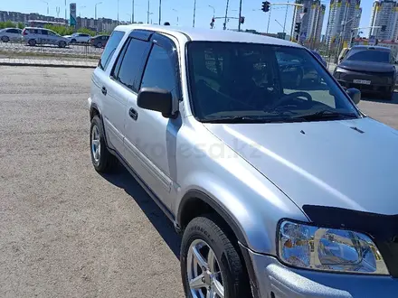 Honda CR-V 1998 года за 3 800 000 тг. в Караганда – фото 2