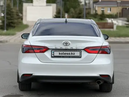 Toyota Camry 2021 года за 13 900 000 тг. в Павлодар – фото 10