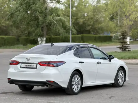 Toyota Camry 2021 года за 13 900 000 тг. в Павлодар – фото 8