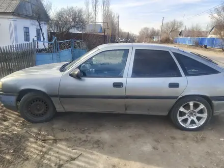 Opel Vectra 1994 года за 400 000 тг. в Актобе – фото 3