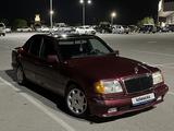 Mercedes-Benz E 220 1994 года за 990 000 тг. в Караганда
