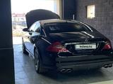 Mercedes-Benz CLS 500 2005 годаfor9 000 000 тг. в Караганда – фото 5