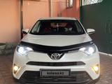 Toyota RAV4 2016 года за 10 500 000 тг. в Шымкент – фото 2