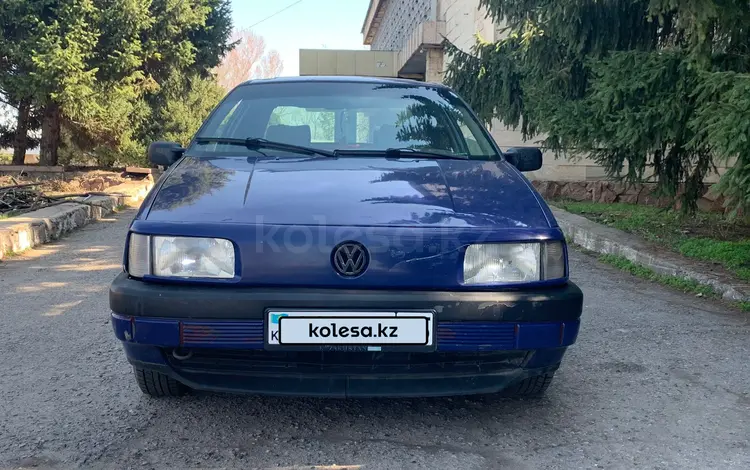 Volkswagen Passat 1992 годаүшін1 300 000 тг. в Алматы