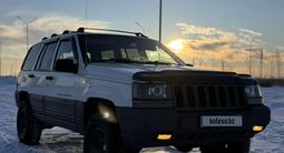 Jeep Grand Cherokee 1997 годаүшін4 950 000 тг. в Астана – фото 4