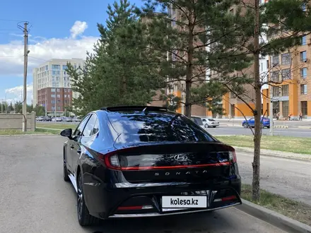 Hyundai Sonata 2022 года за 14 700 000 тг. в Астана