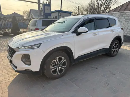 Hyundai Santa Fe 2019 года за 10 500 000 тг. в Алматы – фото 2