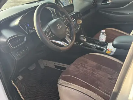 Hyundai Santa Fe 2019 года за 10 500 000 тг. в Алматы – фото 7