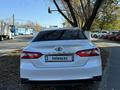 Toyota Camry 2018 года за 11 900 000 тг. в Павлодар – фото 3