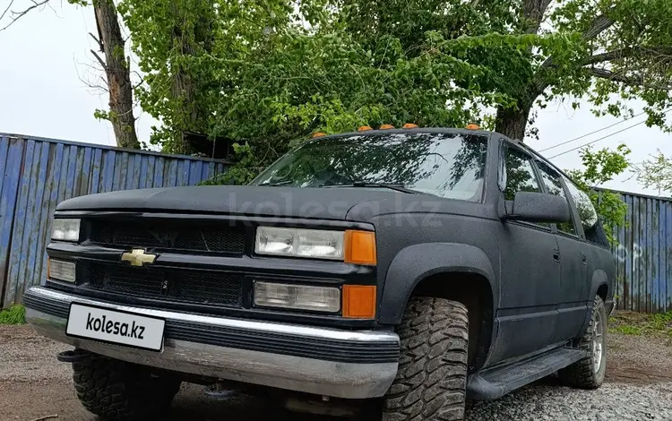 Chevrolet Suburban 1997 годаүшін8 000 000 тг. в Караганда