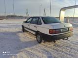 Volkswagen Passat 1990 годаfor690 000 тг. в Астана – фото 4