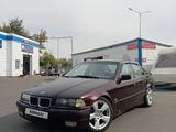 BMW 325 1994 годаүшін2 400 000 тг. в Астана