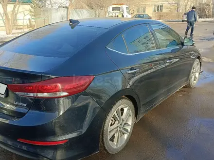 Hyundai Elantra 2016 года за 6 000 000 тг. в Астана – фото 2