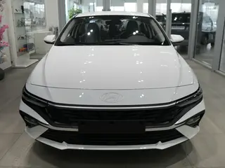 Hyundai Elantra Start