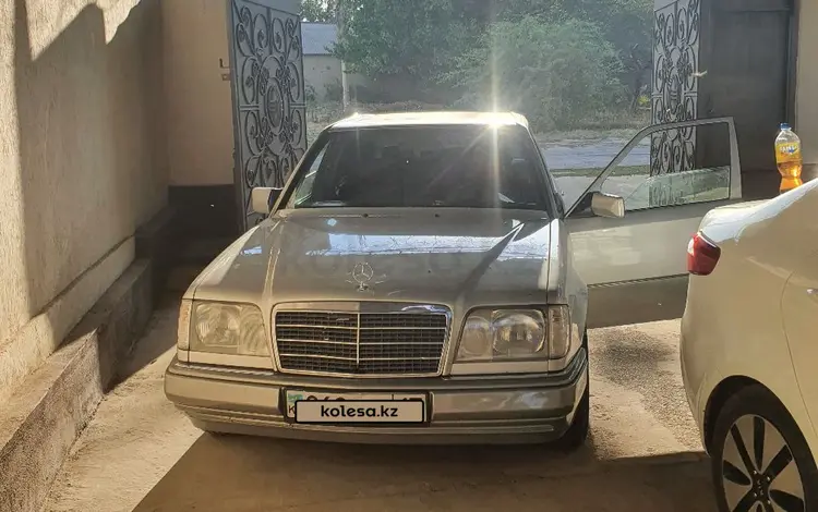 Mercedes-Benz E 220 1994 года за 2 200 000 тг. в Шымкент
