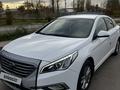 Hyundai Sonata 2016 годаfor7 350 000 тг. в Астана – фото 2