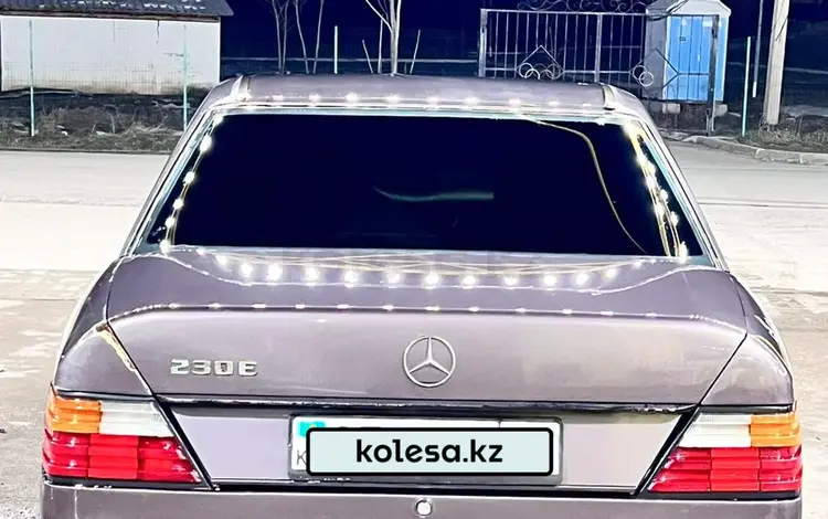 Mercedes-Benz E 230 1991 года за 1 100 000 тг. в Шымкент