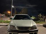 Toyota Avensis 1998 годаfor1 500 000 тг. в Усть-Каменогорск