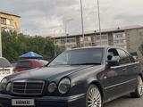 Mercedes-Benz E 320 1996 года за 3 900 000 тг. в Талдыкорган – фото 4