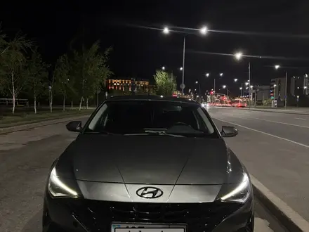 Hyundai Elantra 2021 года за 8 700 000 тг. в Уральск – фото 3