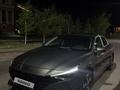 Hyundai Elantra 2021 года за 8 700 000 тг. в Уральск – фото 2