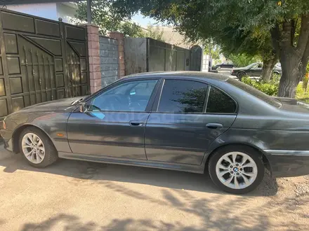 BMW 840 1997 года за 2 500 000 тг. в Тараз – фото 3