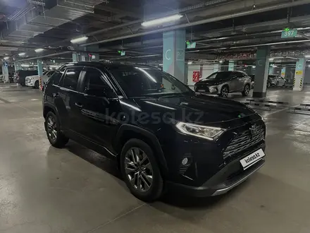 Toyota RAV4 2021 года за 21 000 000 тг. в Алматы – фото 6