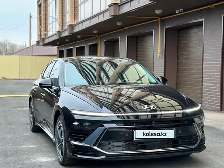 Hyundai Sonata 2023 года за 18 700 000 тг. в Астана