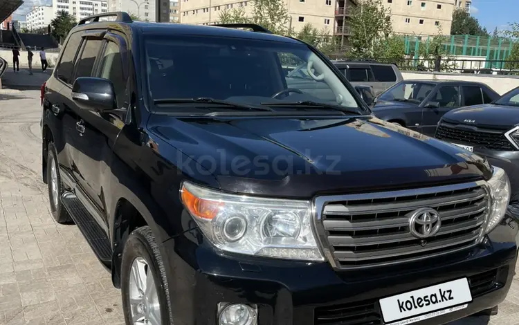 Toyota Land Cruiser 2013 годаfor19 000 000 тг. в Астана