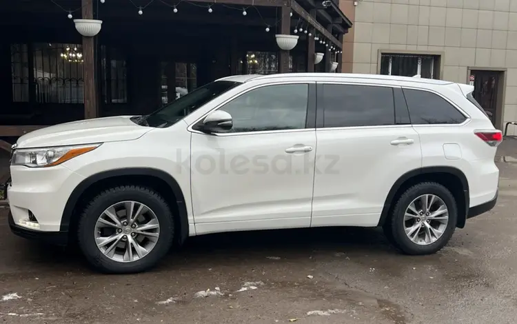 Toyota Highlander 2014 года за 16 000 000 тг. в Караганда