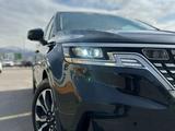 Kia Carnival 2022 года за 19 999 999 тг. в Алматы – фото 3