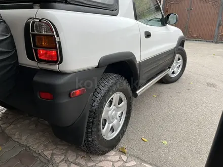 Toyota RAV4 1999 года за 3 800 000 тг. в Алматы – фото 5