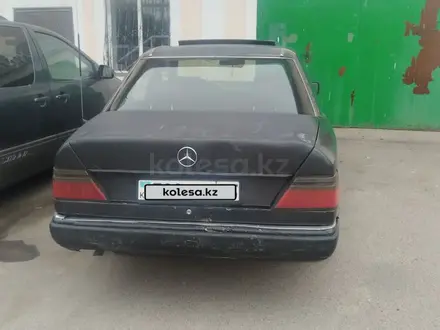 Mercedes-Benz E 230 1991 года за 650 000 тг. в Алматы – фото 3