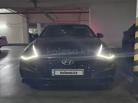 Hyundai Sonata 2021 года за 10 900 000 тг. в Алматы