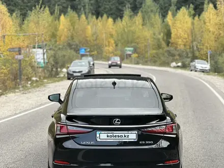 Lexus ES 350 2019 года за 25 500 000 тг. в Алматы – фото 2