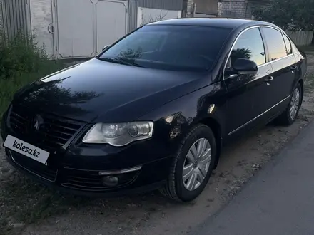 Volkswagen Passat 2008 года за 3 700 000 тг. в Семей – фото 2