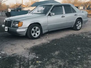 Mercedes-Benz E-Class, 1992
