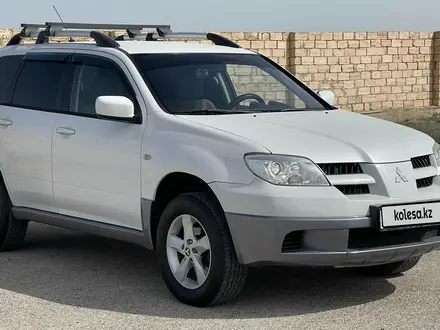 Mitsubishi Outlander 2006 годаүшін5 500 000 тг. в Актау