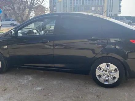 Hyundai Solaris 2024 года за 5 200 000 тг. в Актау – фото 2