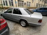 Mercedes-Benz E 230 1992 года за 1 550 000 тг. в Туркестан – фото 2