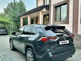Toyota RAV4 2023 года за 17 500 000 тг. в Алматы – фото 4